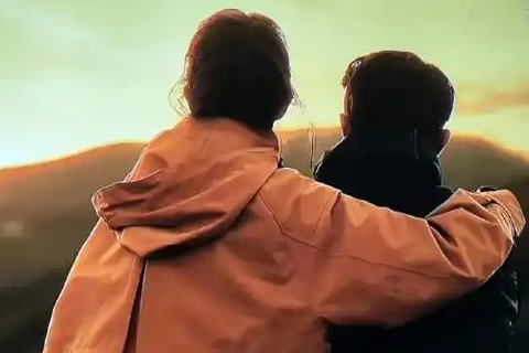 拍吻戏有生理反应怎么办？刘亦菲回应令人脸红，普通人很难做到！