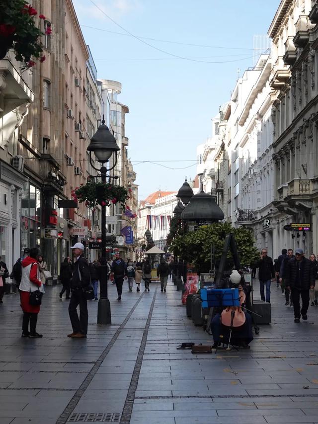 塞尔维亚，一座被轰炸过78天的城市的新生，贝尔格莱德一日游记