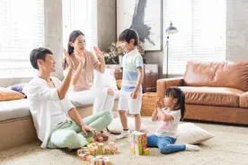 人民日报：比成绩更重要的是孩子人格的健全！图片