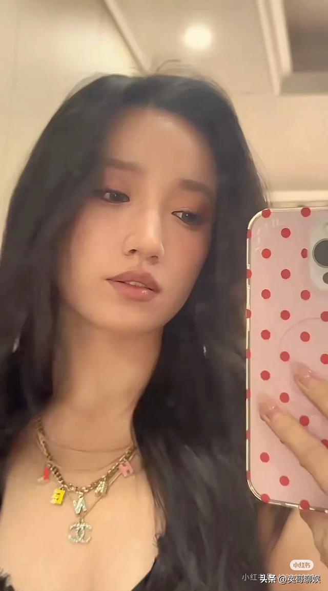 丑不自知的五位短女演员，天生苦相脸还演“女神”，究竟谁的错？