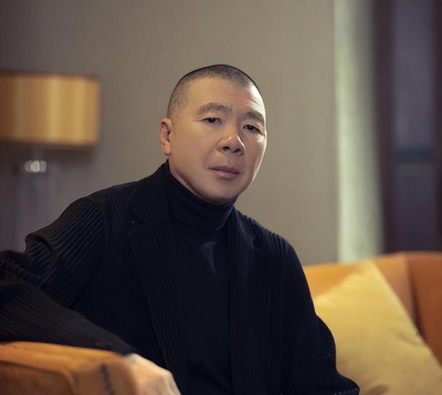 和徐帆离婚传闻真相大白仅2个月，冯小刚近况出，一点都不意外
