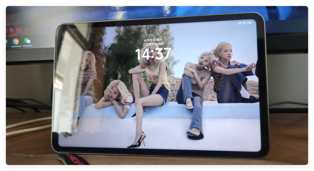 二合一就好了！REDMI K Pad 除了价格屏幕外，iPad mini 系统更有优势