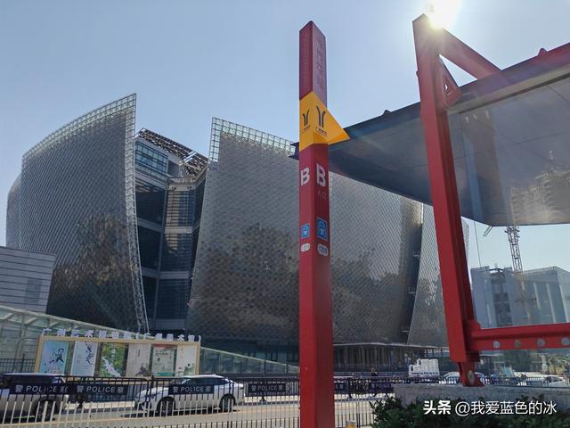参观广州艺术博物院！它的独特岭南风格和现代美感成为广州新地标