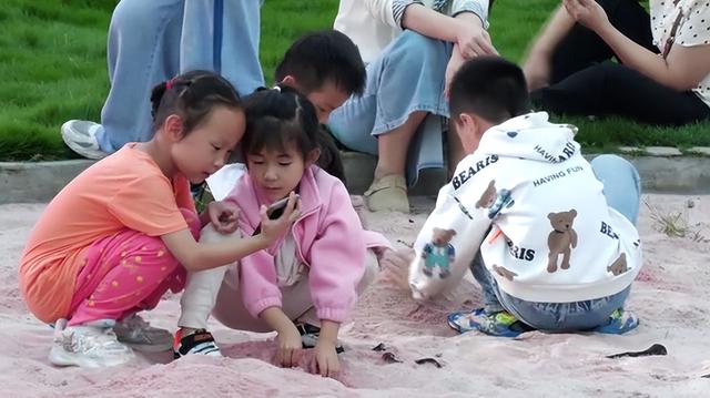 安陆李白村：古风新潮迎国庆 诗酒电音引客来