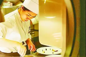 一票难求，豪华观光列车让日本人着迷图片