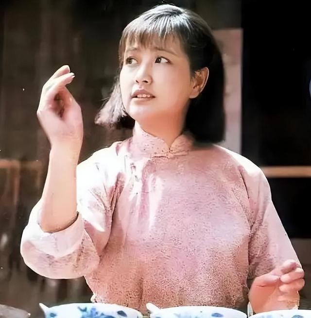 钱再多有什么用？75岁的“风流妖精”刘晓庆，已经走上另一条道路