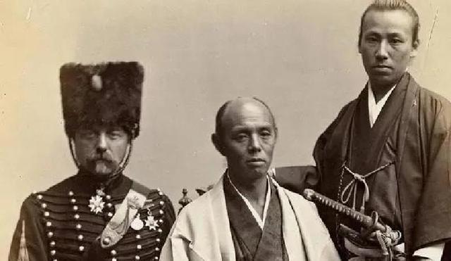 日本未来将向何处去？“安倍经济学”幻灭之后日本的出路在哪里？