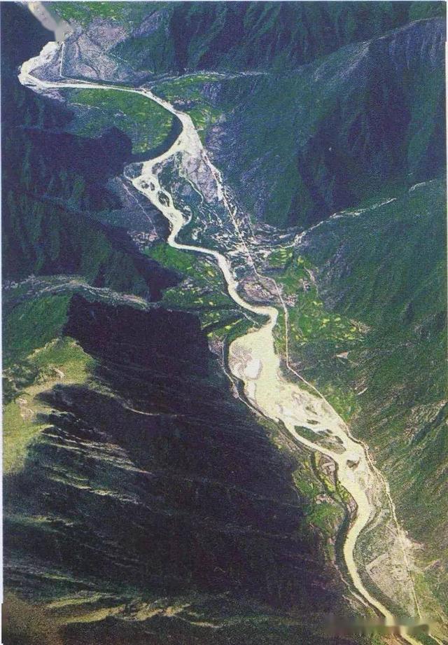 高坝出长河--雅鲁藏布江水电站建设