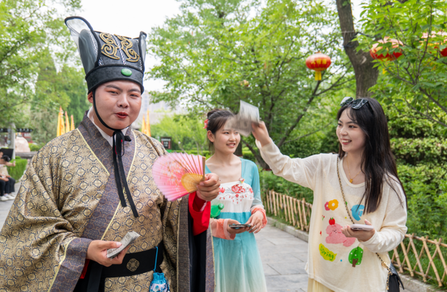 洪洞大槐树景区冬季多元演艺解锁沉浸式寻根体验