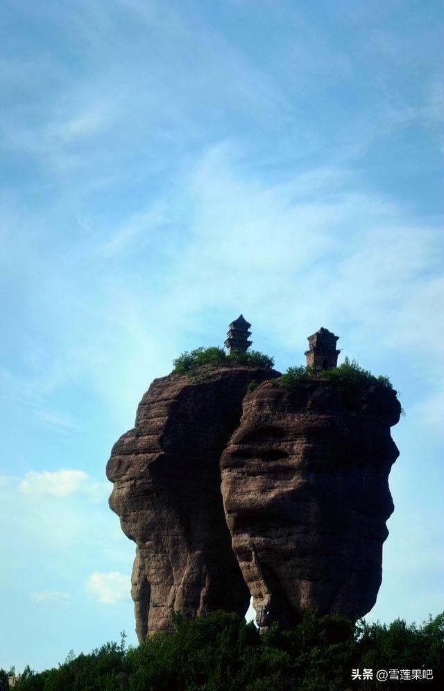 承德瑰宝，双塔奇峰