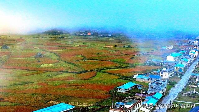 《219西藏南南线》中尼边境：乃夏村 晨雾织彩缎，田园藏仙境