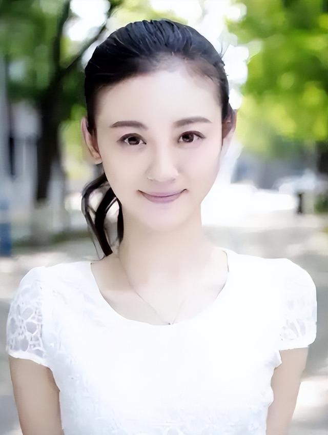 原来她早已去世！26岁全身溃烂不治而亡，被全家8口“吸血”多年