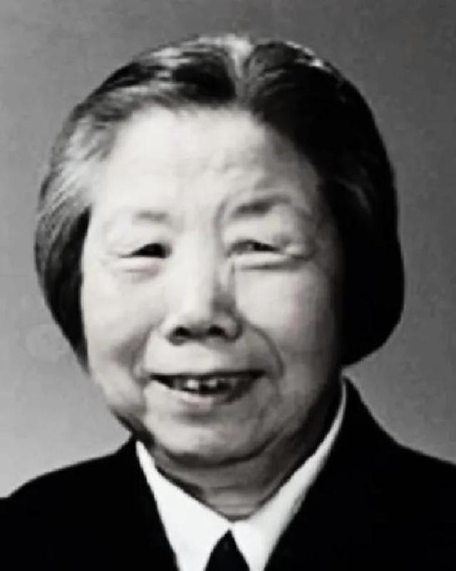 14年，李鹏坦白与周总理的真实关系：别人说我是他的养子，不正确