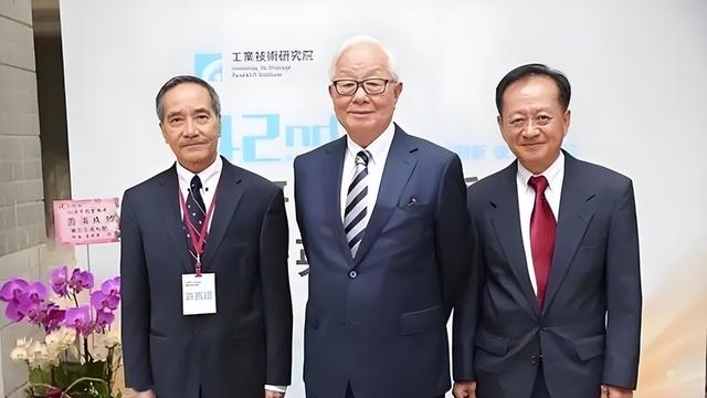 张忠谋放出狠话：如果我们想扼杀中国芯片，中国企业毫无还手之力