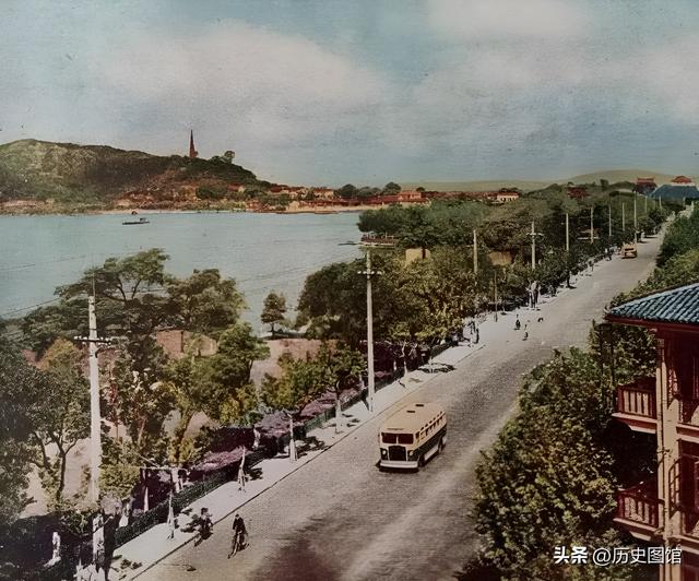 50年代杭州，居然是这个样子的！西湖没什么游客，黄龙洞太神秘