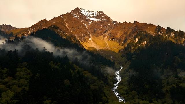 揭秘秦岭：绝对不能错过的旅行胜地，带你领略华夏奇观