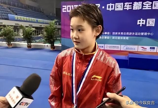 正式退出？21岁张家齐发声，眼泛泪花，未来或有三条路，年薪可观