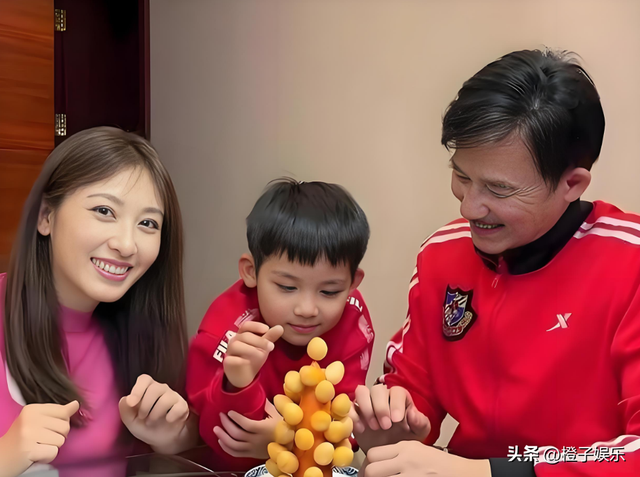 她是军艺校花，被大25岁张铁林抛弃后，为何又嫁给著名的“坏蛋”
