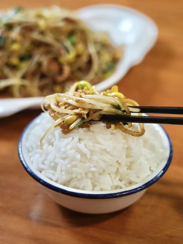 乘着“东风”，扎进乌鲁木齐的漂亮街