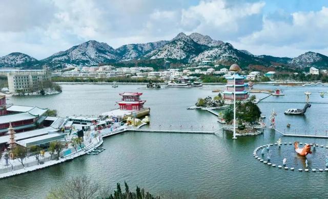 初雪至，冬韵浓！