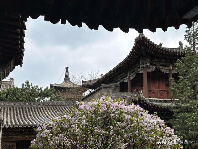 华严寺：“八大辽构”之七，拥有最美辽塑菩萨和最美古代书橱
