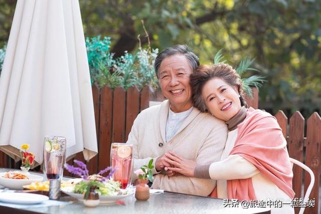晚年夫妻生活，记住4做4做，夫妻越过越和谐，90%的人不了解