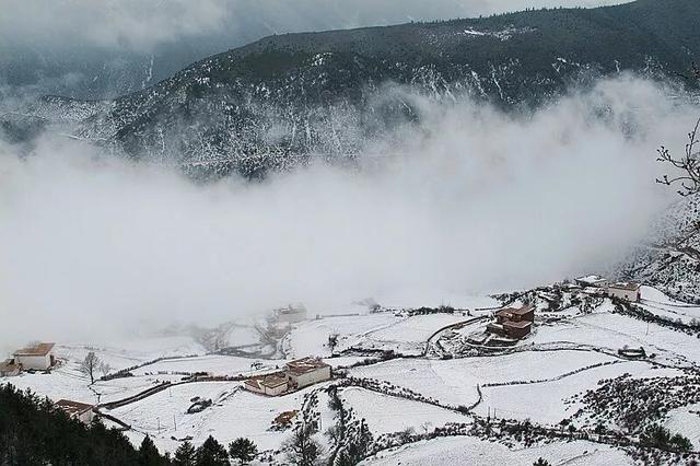 一山藏四季，一眼入画中！红拉山冬日限定浪漫上线