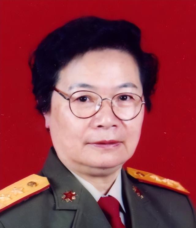 林永健演聂荣臻之前，被带去聂帅女儿面前，聂力：我爸爸没这么矮