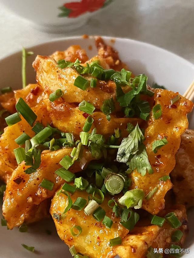 低调的昭通快藏不住了，其貌不扬的美食竟然这么好吃！
