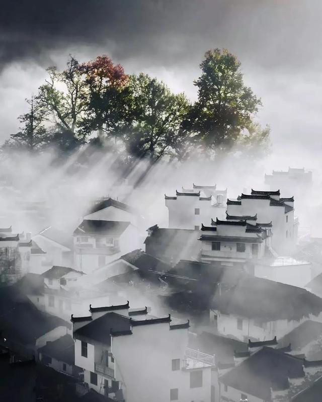 外国人拍出的中国山河火遍全网！网友：美到窒息！