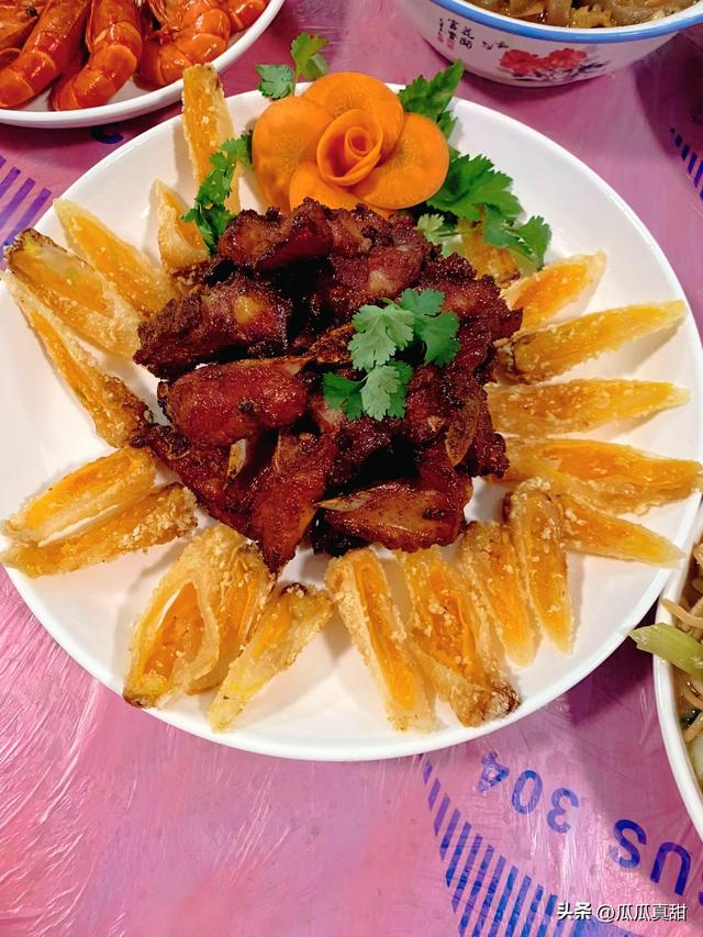 湖南妹子到广西男友家，12个家常菜做出星级饭店的水平，太出众