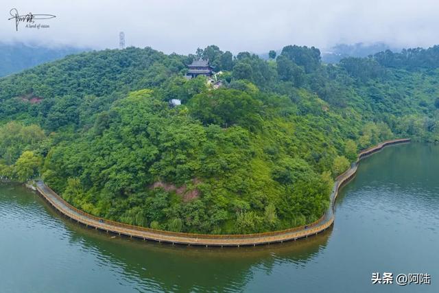 四川省第二大淡水湖原来在凉山彝族自治州,形成于约180万年前