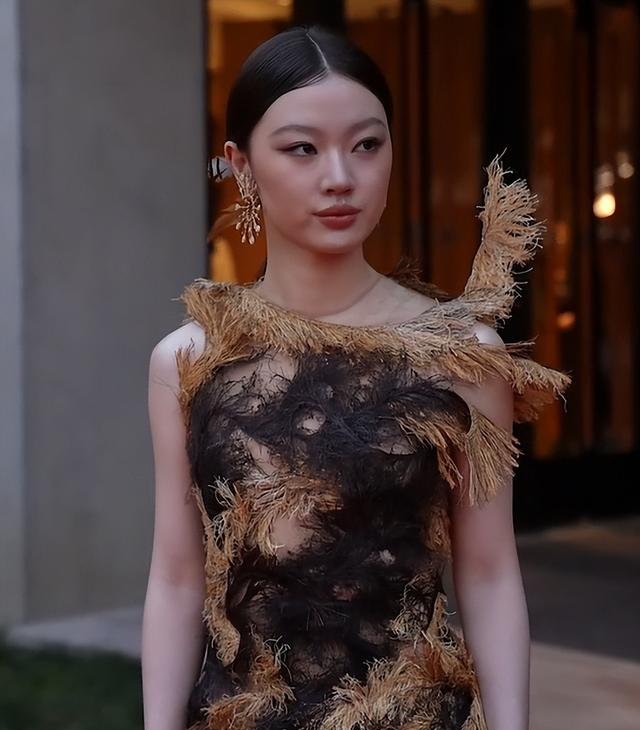 北京这晚：刘涛面相变了，倪妮风情万种，高叶堪称熟女界的天花板