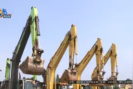 四百多万的挖掘机“试用”，现在要交钱...经理：没有免费的午餐图片