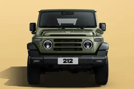 全新212将于8月22日上市，车身全面加长 搭2.0T+8AT，竞争坦克300图片