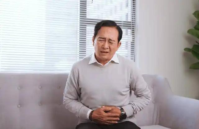 河南60岁大妈吃啥都爱放猪油，一年后去体检，医生纳闷：吃了啥？