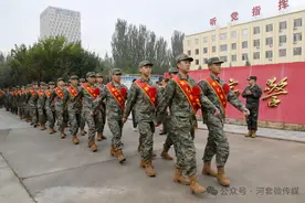 巴彦淖尔新兵，今日启程！图片