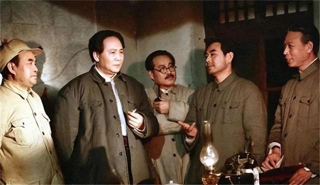 1983年杨尚昆见到古月后，气愤不已：毛主席可不是你这个样子的！
