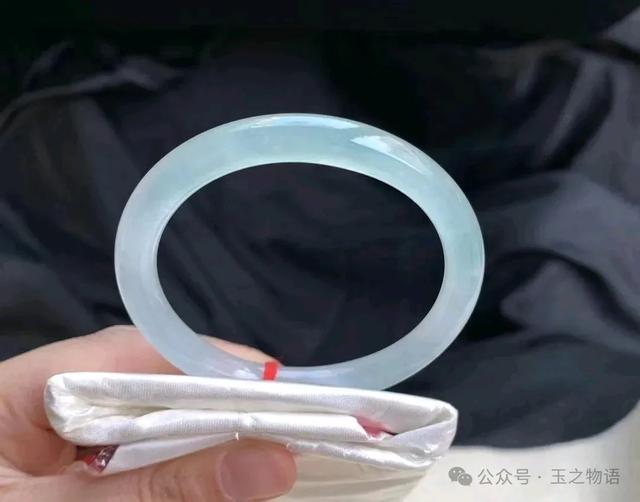 6种经典款式的翡翠手镯，寓意有什么不同