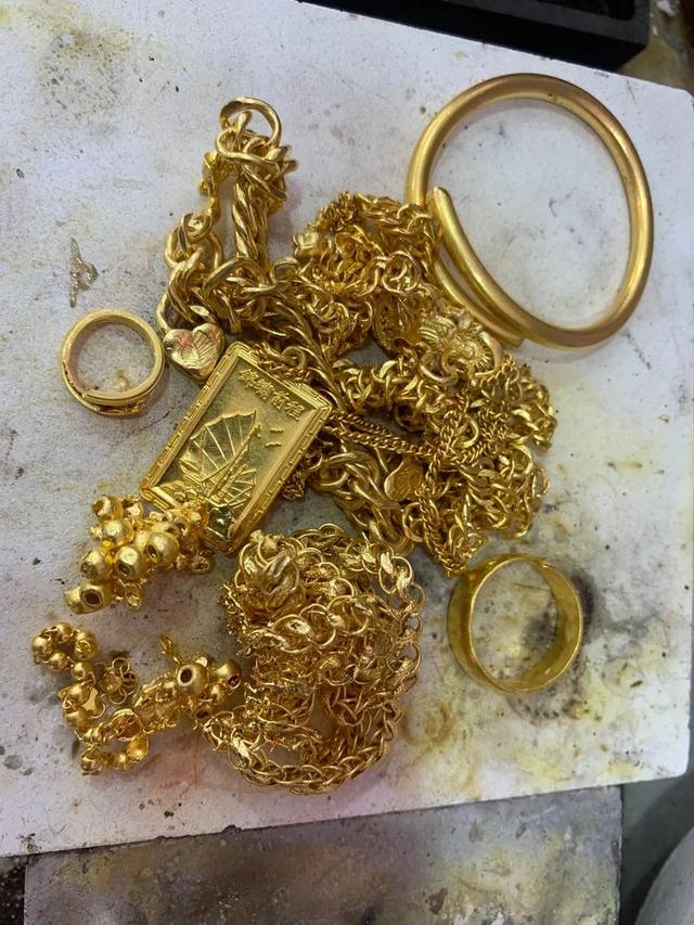 漂亮首饰暗藏毒！央视曝重金属超标9000倍，很多人的首饰盒里都有