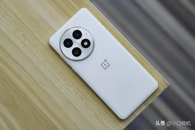 9月国补后，3款“接近完美”的旗舰机，16GB+512GB价格“雪崩”