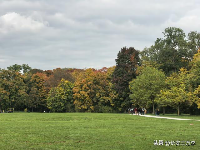 欧洲行第16天：探慕尼黑的苹果店，逛国王宫和英国花园