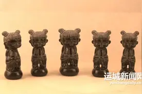 非遗石雕：石头里“蹦”出小哪吒图片
