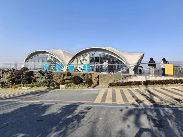 一位退休老人的“穷游”经:花小钱看大世界