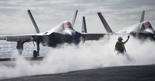 美国F-35C为何没能完成电磁弹射