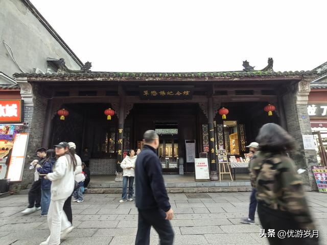襄阳古城汉江风景很美