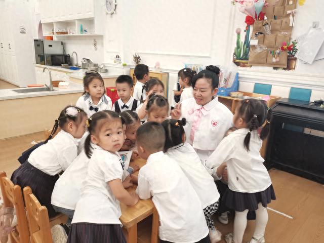 西南医科大学儿科学系、附院卫校与江阳区天骄幼儿园共建健康中心