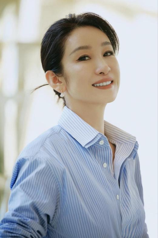 王新军没想到，闫学晶人设崩塌不到半月，秦海璐因一句话口碑暴增