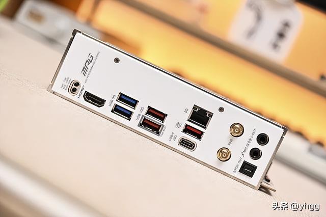 小身材大能量——微星 MPG B850I EDGE TI WIFI 刀锋钛主板开箱简测