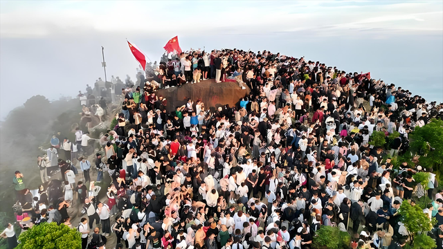 五一假期八大“坑人”景区出炉，每一个都名声在外，有你去过的吗